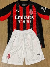 Maglia con pantaloncini usato  Nettuno