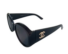 Óculos de sol oval Chanel autêntico estado impecável preto com caixa e caixa, usado comprar usado  Enviando para Brazil
