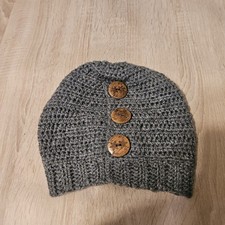 Hand made knitted for sale  Holiday