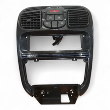 Plancia cruscotto centrale usato Plancia cruscotto centrale usato  Italia