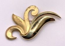 corner gold casual pin for sale corner gold casual pin for sale Crown Point