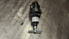 NOVO Regulador de Ar Graco 110234 0-250 PSI 3/8" pol, 1/4" saída SEM MEDIDOR comprar usado  Enviando para Brazil