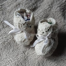 Chaussons bébé tricotés d'occasion  Réville