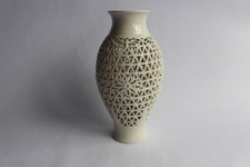 Vase porcelaine ajourée d'occasion  Seyssel