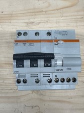 Interruttore differenziale 20a usato Interruttore differenziale 20a usato  Giussano