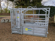 Cattle crush iae for sale  BUNTINGFORD