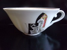 Ancienne grande tasse d'occasion Ancienne grande tasse d'occasion  Bressuire