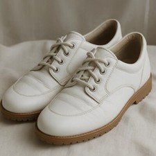 Chaussures blanches lacets d'occasion  Saint-Cyr-sur-Loire
