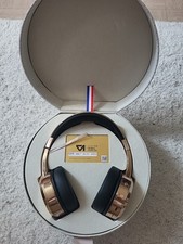 Casque audio premium d'occasion  Les Clayes-sous-Bois