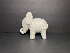 Urban trends white for sale  Warren
