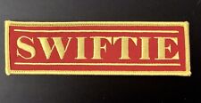 Patch bordado SWIFTIE Taylor Swift MUITO BOM!! 5X1,5 pol. comprar usado  Enviando para Brazil