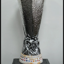 Troféu do Campeonato da UEFA Europa League réplica de resina 65cm altura tamanho completo comprar usado  Enviando para Brazil
