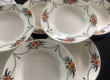 Anciennes assiettes creuses d'occasion  Avesnes-les-Aubert