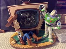 Toy Story 2 Globo de Neve Disney Store TV Woody Buzz Jessie (funcionando), usado comprar usado  Enviando para Brazil