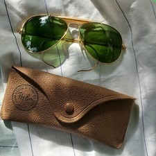 Occhiali sole uomo usato  Gozzano