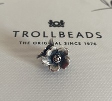 Trollbeads fiori sorridenti usato  Italia