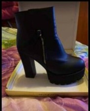 Vendesi paia scarpe usato  Roma