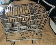 Carrinho de compras vintage de metal cromado tamanho pequeno com rodas rolantes EXCELENTE estado comprar usado  Enviando para Brazil