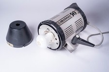 Monotorcia elinchrom vintage usato  Milano