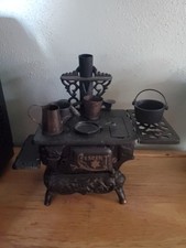 CRESCENT Vintage Mini Fogão a Lenha de Ferro Fundido e Panelas Feitas nos EUA! comprar usado CRESCENT Vintage Mini Fogão a Lenha de Ferro Fundido e Panelas Feitas nos EUA! comprar usado  Enviando para Brazil