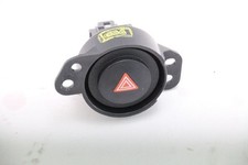 Hazard warning switch d'occasion  Expédié en Belgium