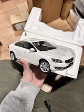 Carro modelo fundido branco gelo Volvo S60 T5 Premier 2011~2018 escala 1:18, usado comprar usado  Enviando para Brazil