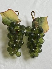 Lot clusters green for sale  Thomson
