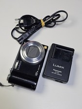 Appareil photo numérique usato  Spedire a Italy