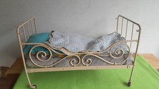 Poupées anciennes lit d'occasion  Arras