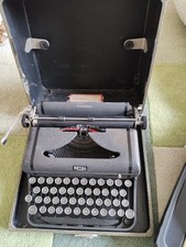 Typewriter vintage royal for sale  MANSFIELD