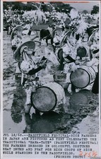 1962 Rice Farmers Japan Hana-Taue Paddy Field Festival Wire Photo 6X8, usado comprar usado 1962 Rice Farmers Japan Hana-Taue Paddy Field Festival Wire Photo 6X8, usado comprar usado  Enviando para Brazil