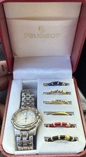 Relógio feminino Peugeot prata molduras intercambiáveis pulseira ajustável precisa de bateria comprar usado  Enviando para Brazil