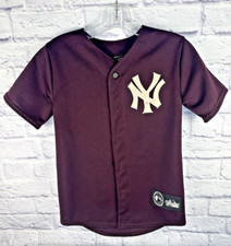 Maroon button yankees for sale  Chula Vista