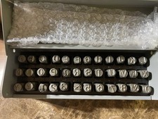 C.H. Conjunto de letras e números Hanson, 3/8 pol. H, aço 20627 C.H. Hanson 20627 comprar usado  Enviando para Brazil