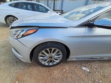 Driver left fender for sale Driver left fender for sale  Savannah