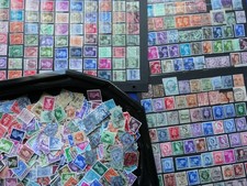 2500 timbres royaume d'occasion 2500 timbres royaume d'occasion  Guérande