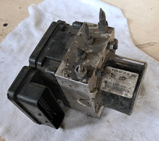 Aggregato abs mercedes usato  Italia