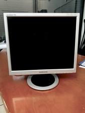 Monitor samsung 710n usato  Pesaro