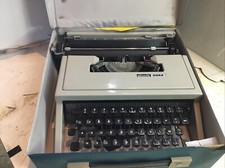 Macchina scrivere olivetti usato  Scandiano