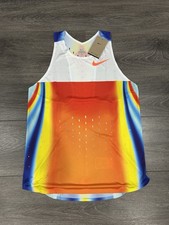 New mens medium d'occasion  Expédié en Belgium