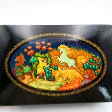 Usado, Caixa de bugigangas de laca russa pintada à mão homem e cavalo mágico arte popular 6x4 vintage comprar usado  Enviando para Brazil