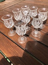 Anciens petits verres d'occasion  Saint-Privat-des-Vieux