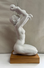Matte lladro figurine for sale  NORTHAMPTON