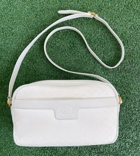 Bolsa tiracolo vintage Gucci branca PVC vinil micro GG monograma câmera grande comprar usado Bolsa tiracolo vintage Gucci branca PVC vinil micro GG monograma câmera grande comprar usado  Enviando para Brazil