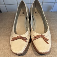 Wide fit shoes for sale  BOREHAMWOOD