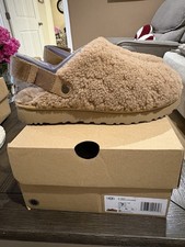 Women ugg fuzzy for sale  West Hills