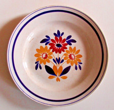 Assiette porcelaine opaque d'occasion  Veneux-les-Sablons