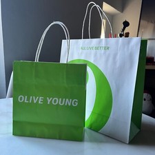 Olive young set usato  Roma