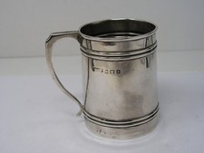 Usado, ANTIGAS INICIAIS DE CANECA TANKARD DE BATIZADO DE PRATA ESTERLINA SÓLIDA GH comprar usado  Enviando para Brazil