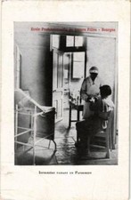 Cpa bandage making d'occasion  Expédié en Belgium